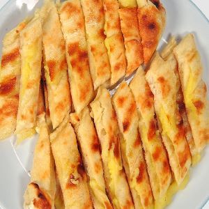 Patatesli Kır Pidesi