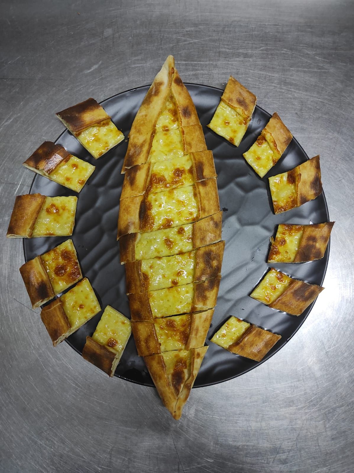 Kaşarlı Pide