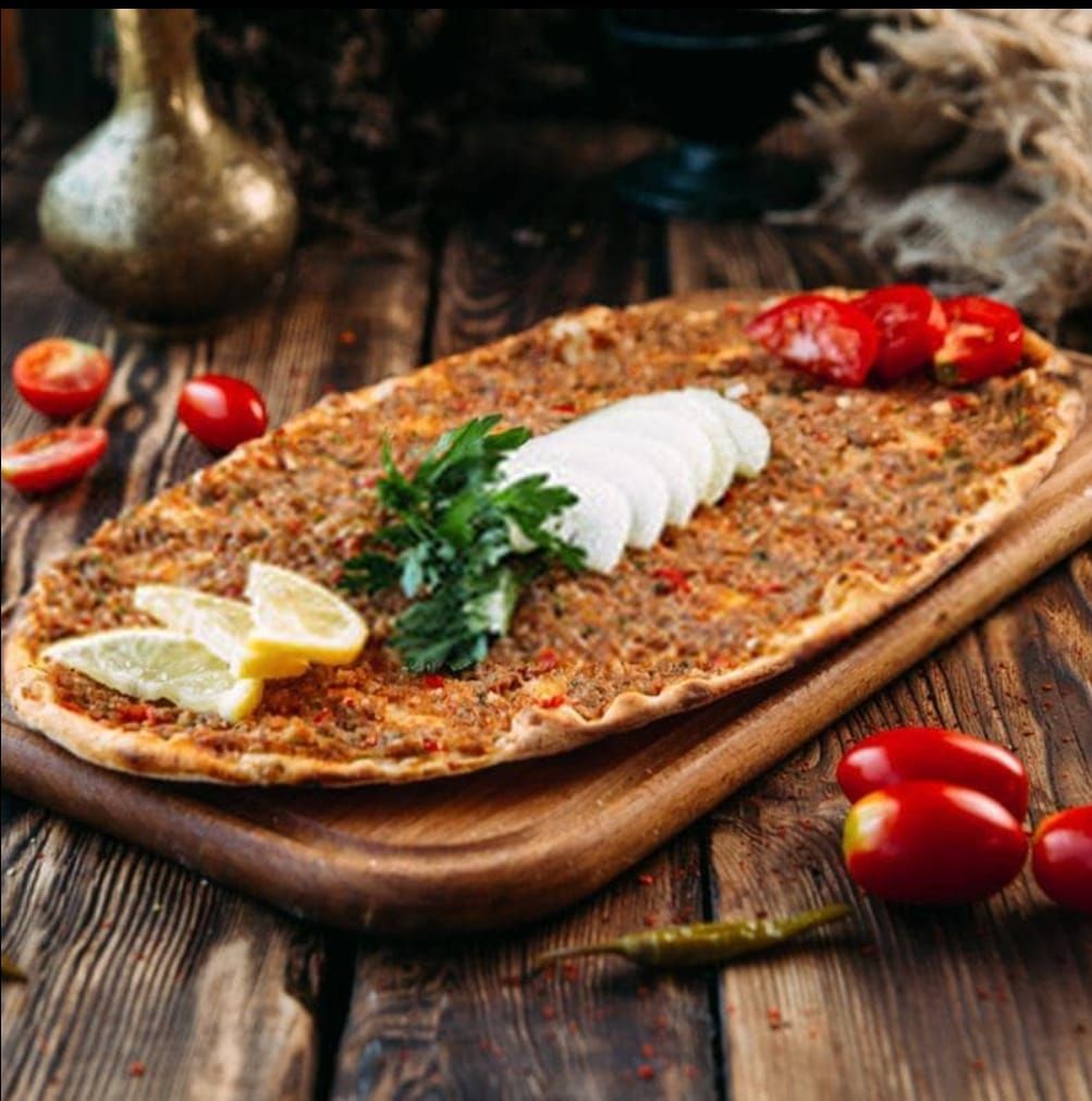 Lahmacun Menü