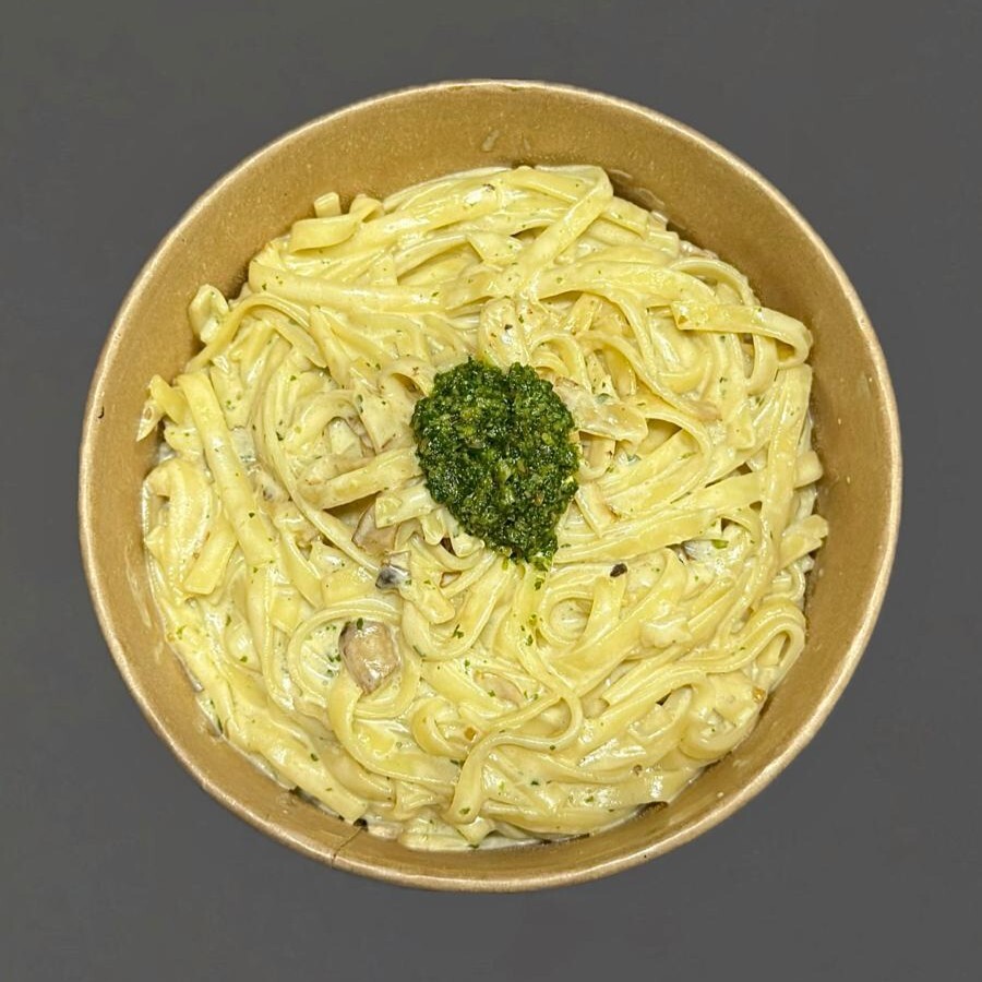 Fettuccine Alfredo Classic