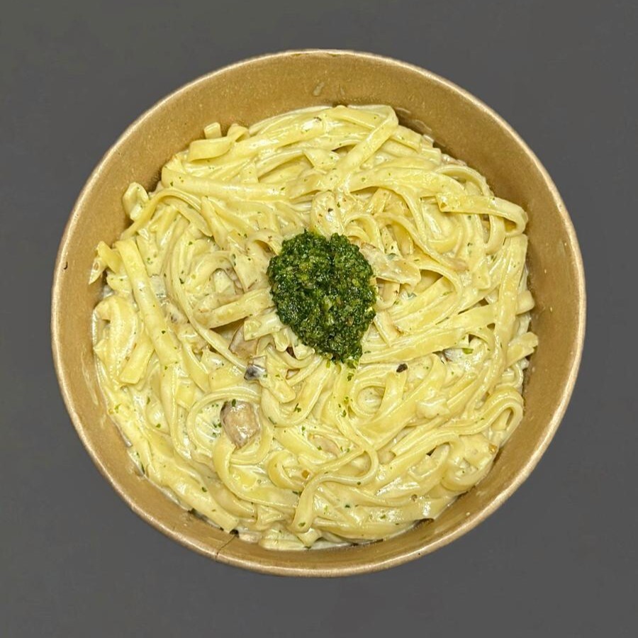 Fettuccine Alfredo Classic